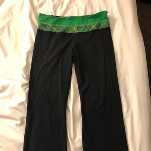 Lululemon cropped wide leg pant black